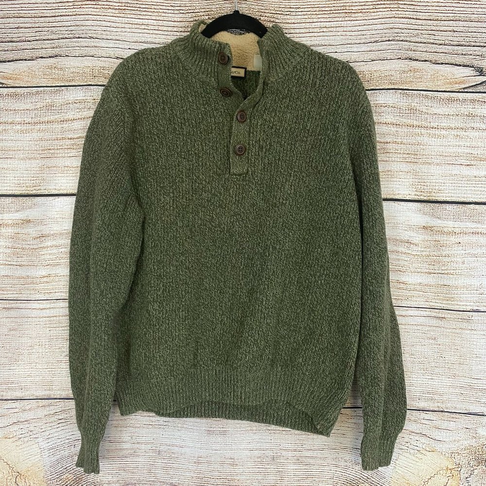 2/$15 G.H. Bass & Co. Green Quarter Button Pull Over